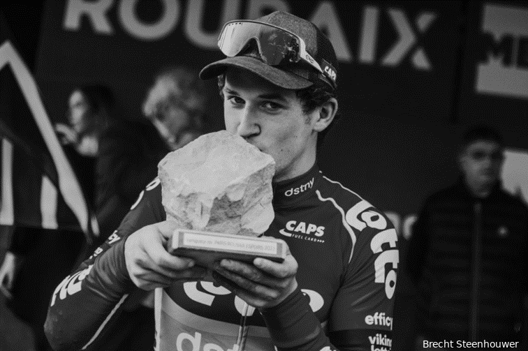 🕊 Tijl De Decker (2001 - 2023), knaap van '20 mooiste kilometers a bloc in Roubaix' en jeugdzonde, is niet meer