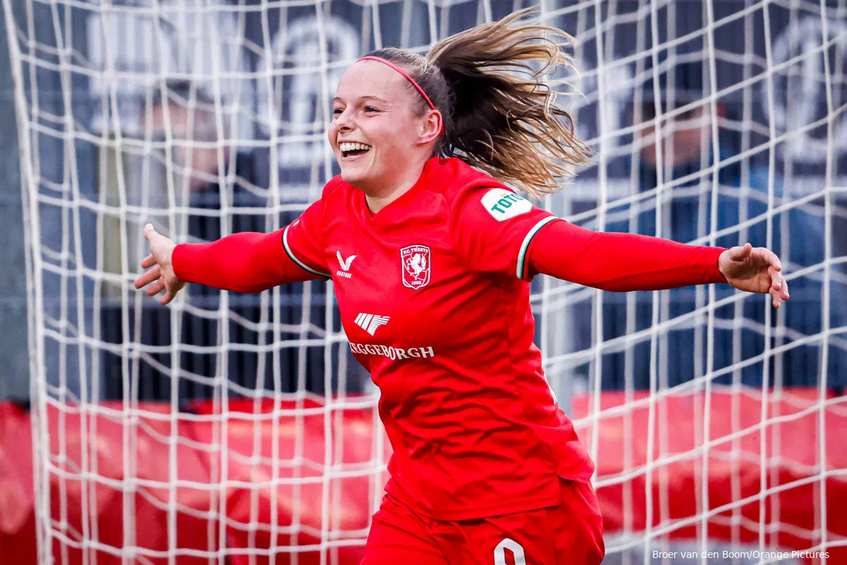 jaimy ravensbergen scoren vieren doelpunt
