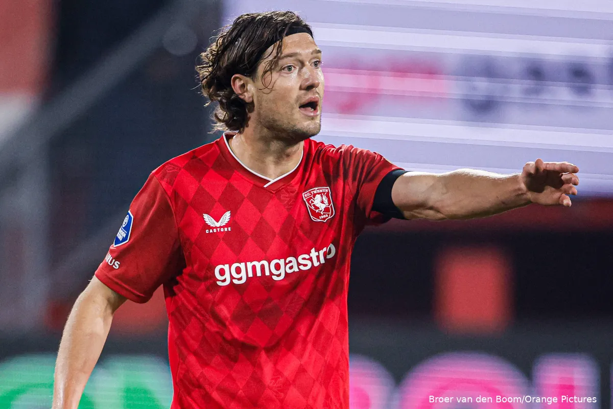 sam-lammers-fc-twente-telstar-2025-close-up