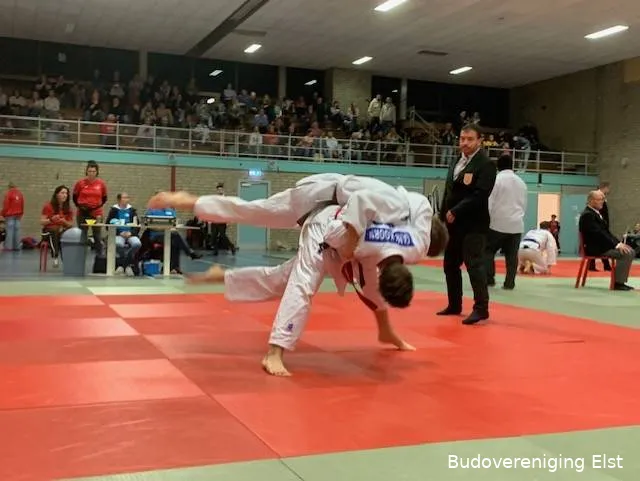 <span id="docs-internal-guid-61800da2-7fff-8a38-5284-c9664897743a"><span style="font-size: 11pt; font-family: Aptos; background-color: transparent; font-variant-numeric: normal; font-variant-east-asian: normal; font-variant-alternates: normal; font-variant-position: normal; font-variant-emoji: normal; vertical-align: baseline; white-space-collapse: preserve;">Hajime toernooi</span></span>