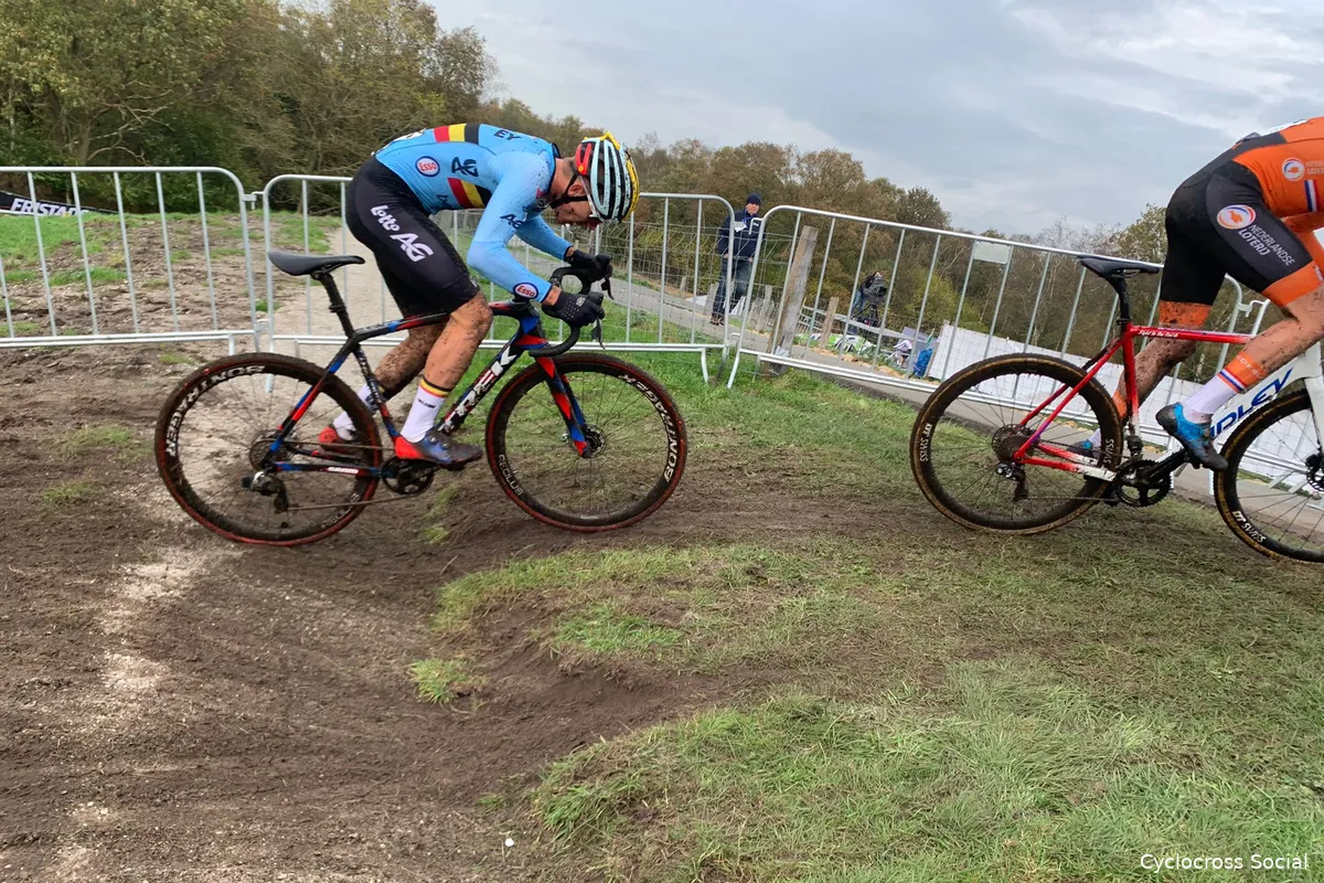 Voorbeschouwing WK veldrijden beloften mannen 2022 | Thibau Nys in gevecht met Kamp en Ronhaar?