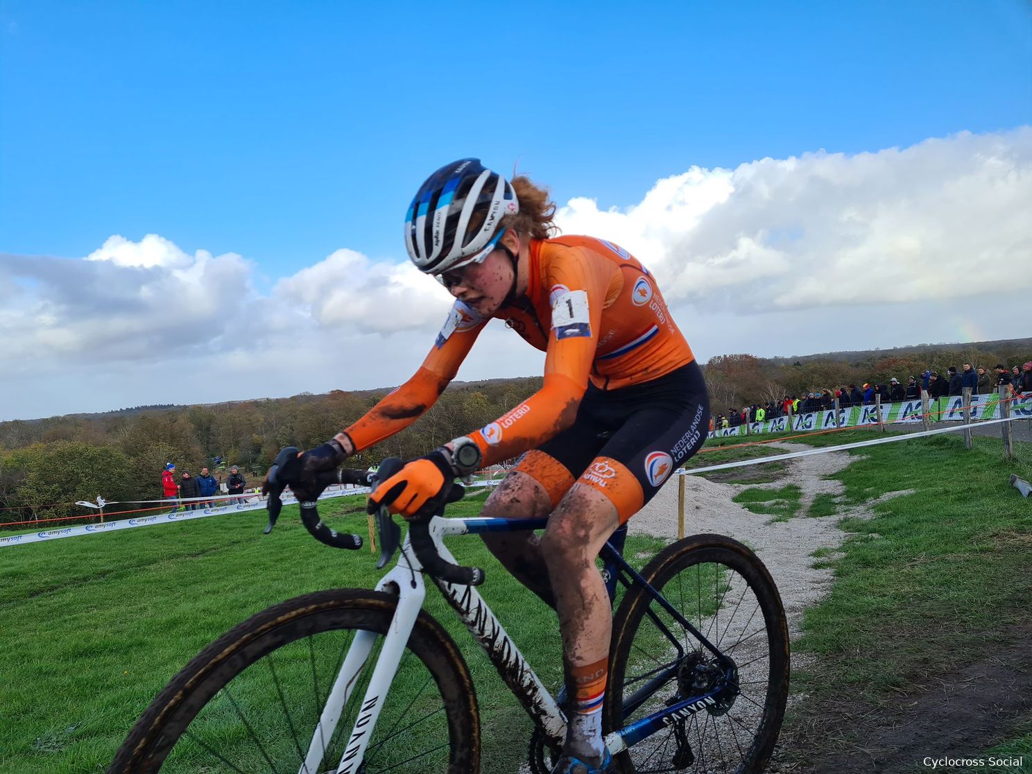 Interview | Puck Pieterse hoopt topseizoen te bekronen op WK: 'Denk dat we vrij worden gelaten'