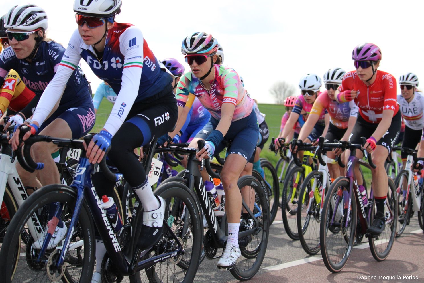 Rooijakkers en Niewiadoma delen kopmanschap Canyon-SRAM in Tour de France Femmes