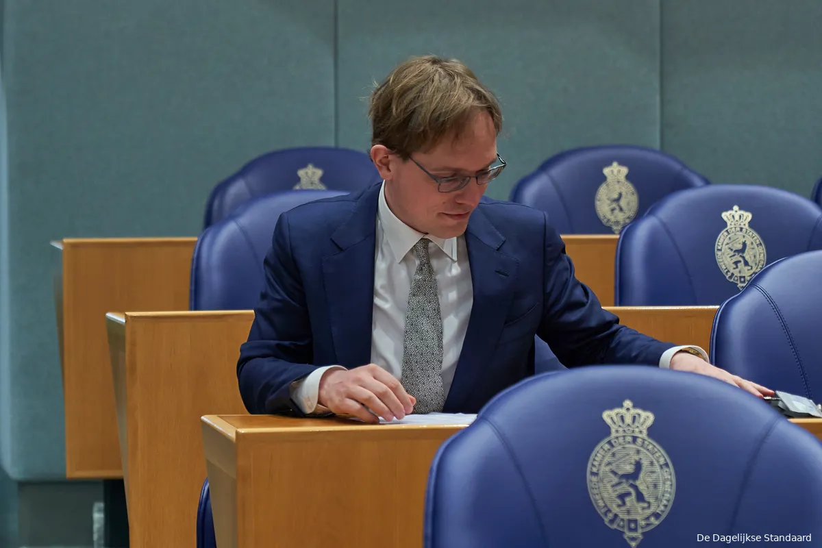 MP Van Houwelingen (FVD) Demands Answers on Call for Censorship on Twitter and Consultations With Social Media Giants