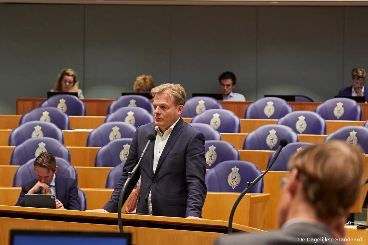 The Hague in shock: government admits 469 Benefits Scandal children died (UPDATE: De Vries apologizes for wrong numbers)