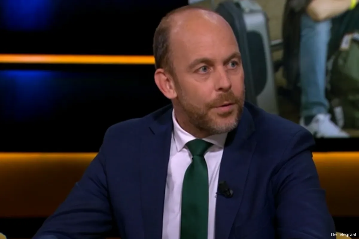 Tiring, CDA MP Bart van den Brink once again argues for closed external borders in Op1