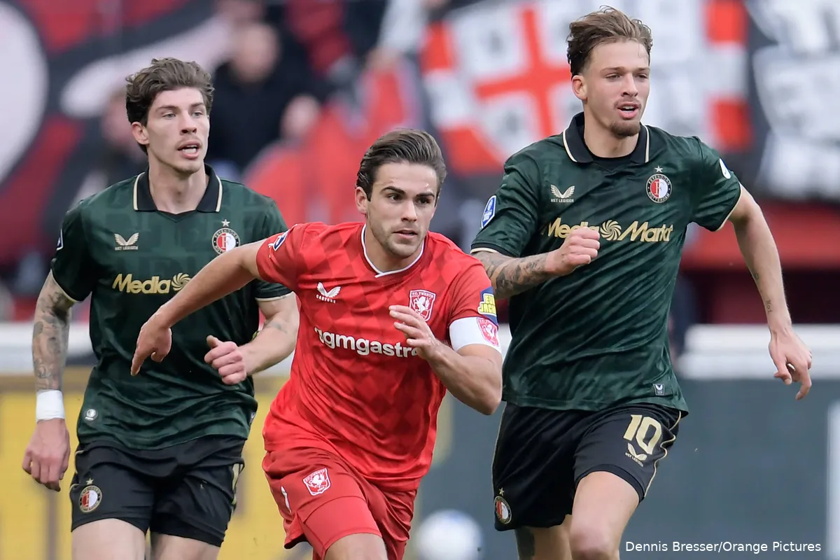 Bart-van-rooij-Luciano-valente-Jordan-Bos-FC-Twente-Feyenoord