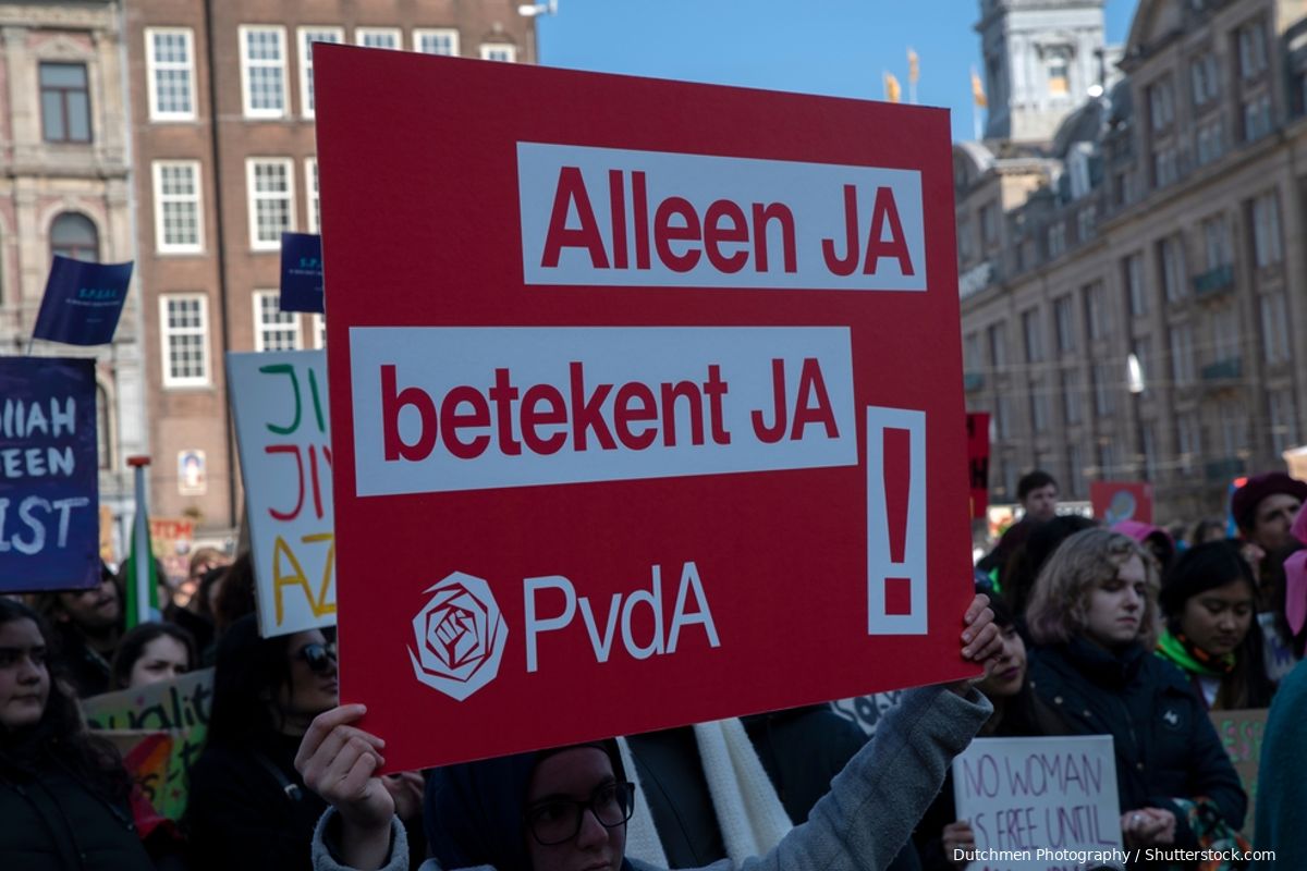 Knetter! PvdA wil in de winter 'verplicht koud douchen': 'Eén van de opties!'