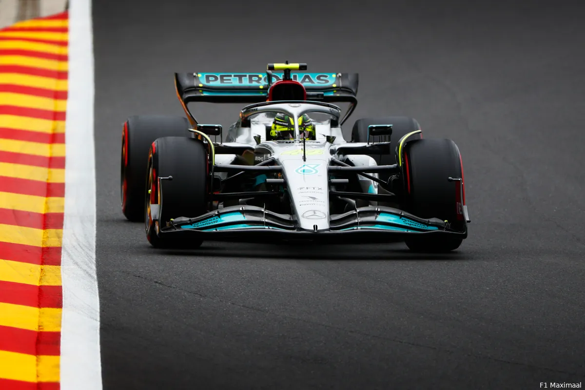 'Mercedes gaat F1-budgetplafond flink overschrijden bij uitblijven straf Red Bull'