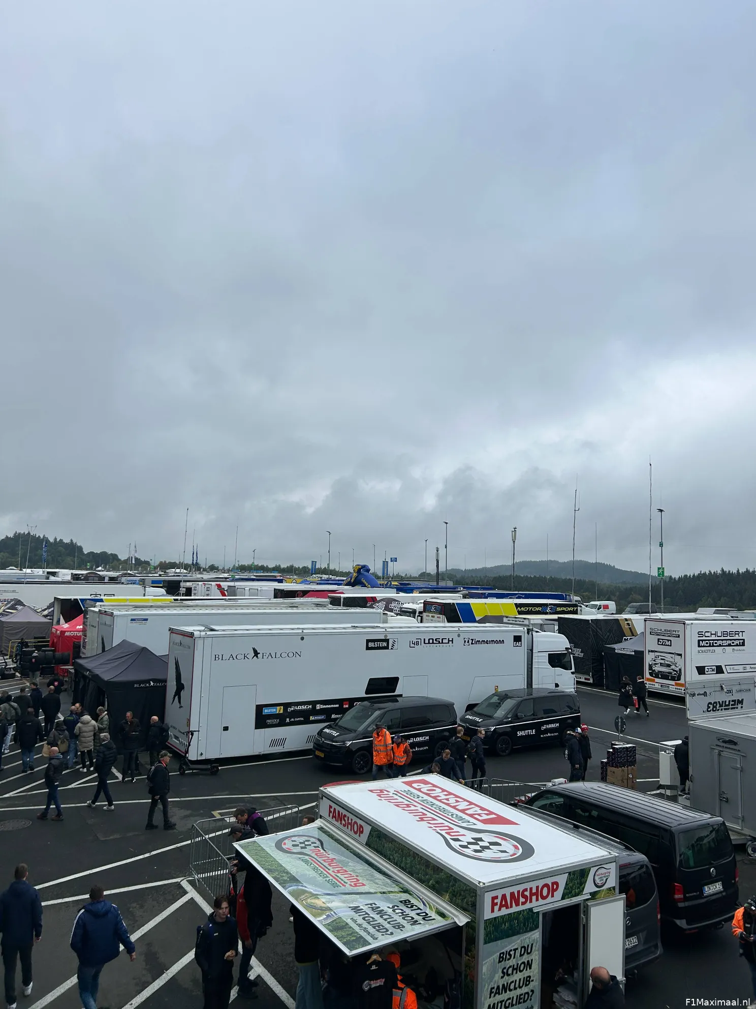 paddock-nordschleife-2025-nls9-verstappen