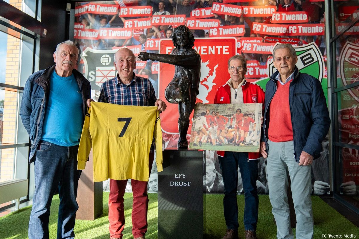 Historisch FC Twente-shirt lag 50 jaar te verstoffen op zolder
