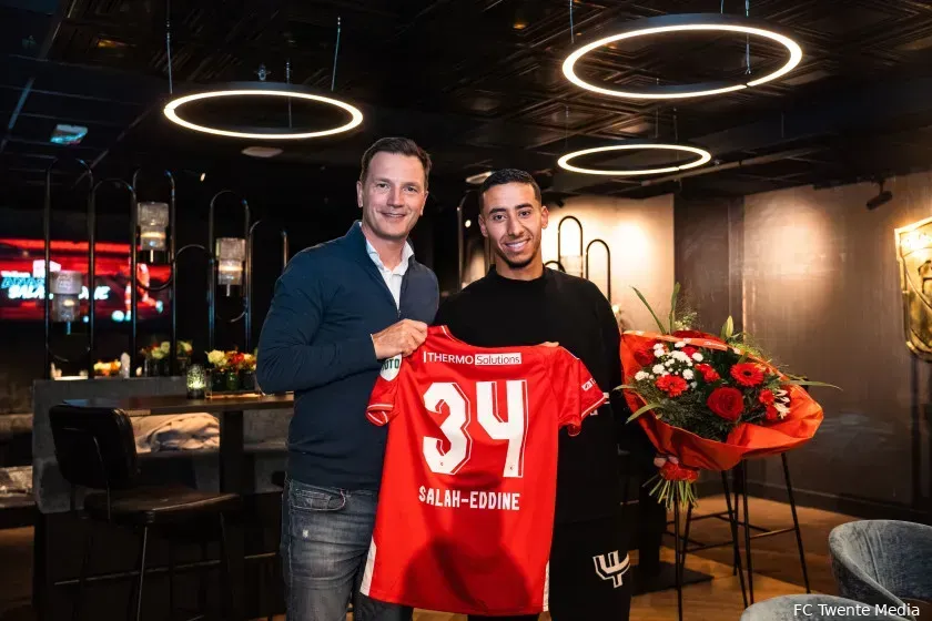 Officieel | Salah-Eddine blij met terugkeer bij FC Twente: "Mooi seizoen een vervolg geven"