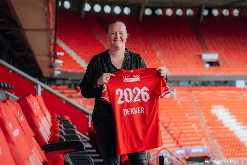 dekker fc twente vrouwen presentatie hoofdtrainer