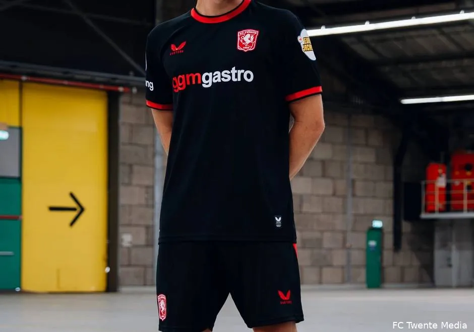 fc-twente-uitshirt-tenue-2026-2027