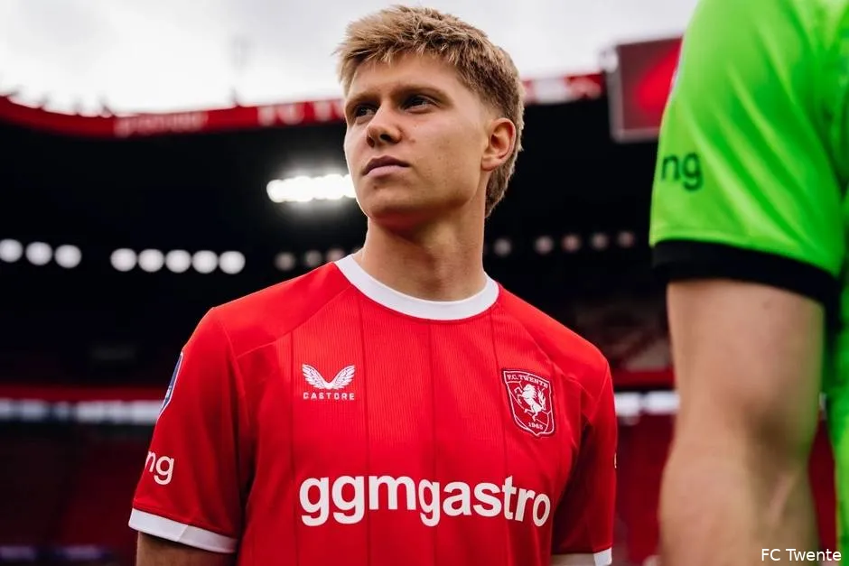 Thuisshirt-2026-2027-FC-Twente-Hlynsso