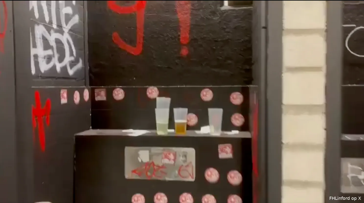 graffiti-stickers-uitvak-toiler-fortuna-sittard-fc-twente-2025-2026