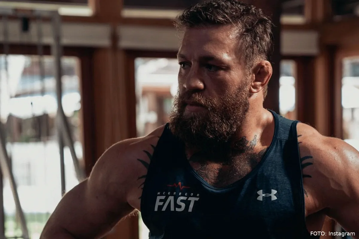 Sorry! Conor McGregor krijgt excuses van oud-rivaal: 'Hij heeft me veel te leren'