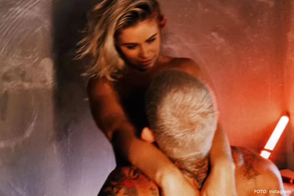 🎥 Paige VanZant doet het met man in video! 'Alle remmen los met seks'