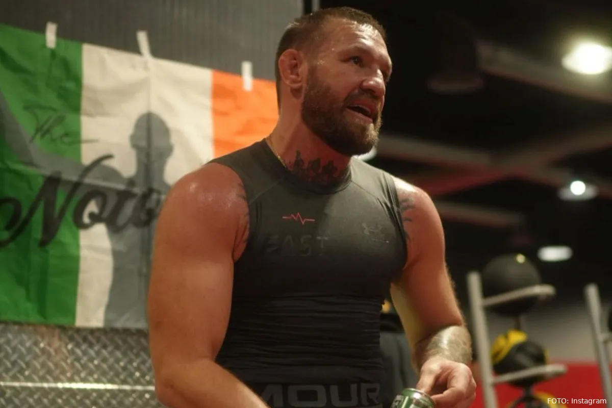 Wraakzuchtige Conor McGregor grijpt zijn kans na zware klap concurrent