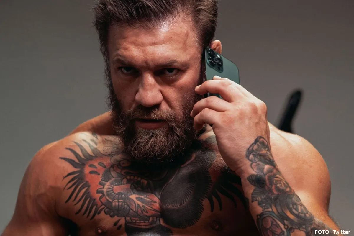 Conor McGregor zet oorlog met de UFC op scherp! 'Ik vecht wel'