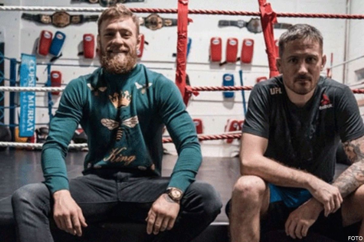 UFCster Conor McGregor als politietrainer aan de gang? 'Leer ze vechten' UFCster Conor McGregor als politietrainer aan de gang? 'Leer ze vechten'