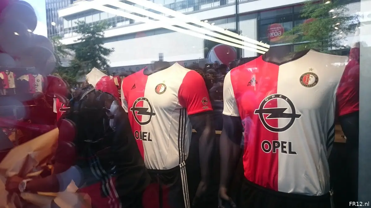 FOTO | Het nieuwe thuisshirt van Feyenoord