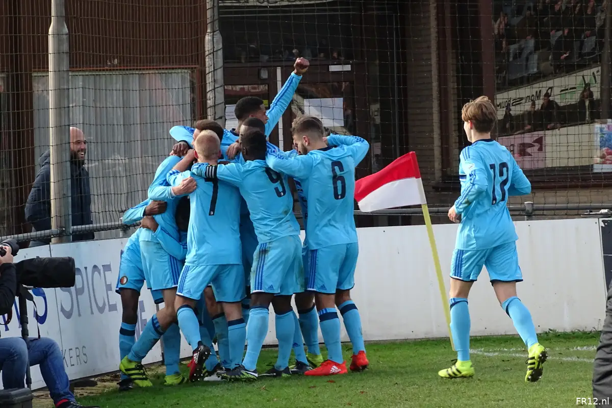 Feyenoord O17 overklast Ajax O17; twee goals Touré