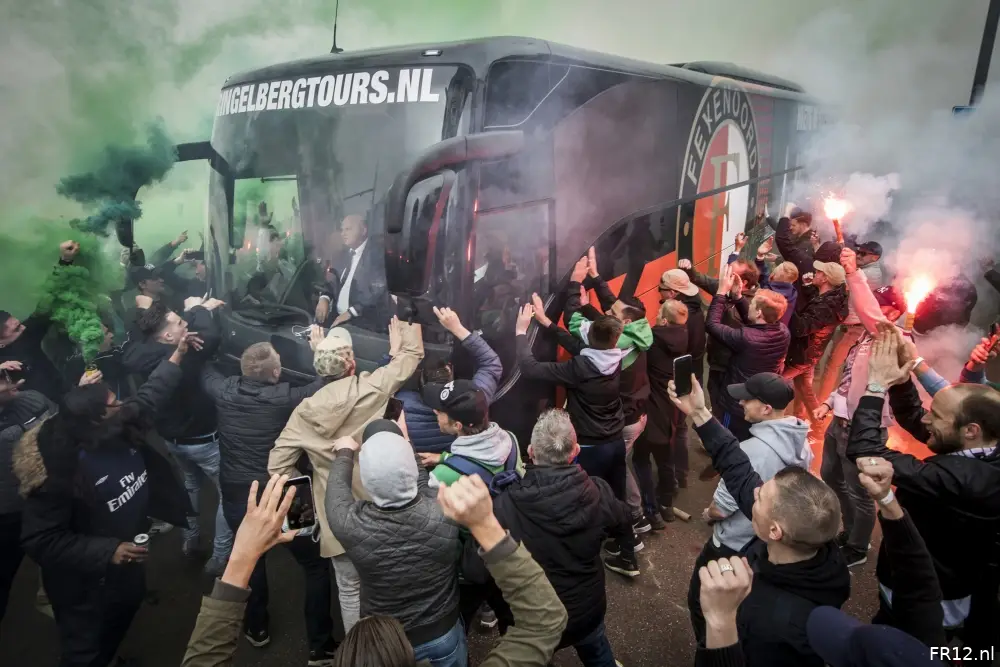 Oproep: Feyenoord thuis gekkenhuis!