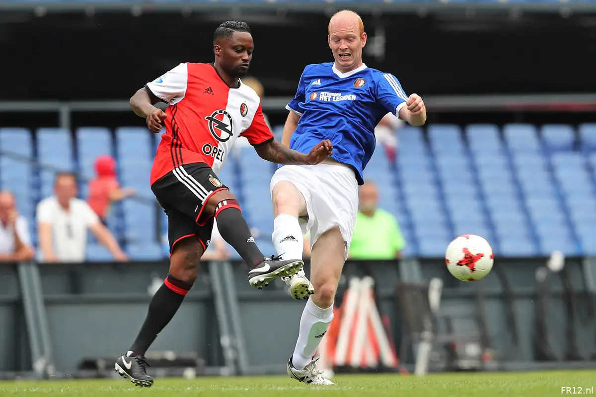 Supporters smullen van sportieve strijd met Oud-Feyenoord