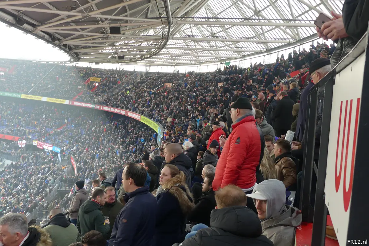 KNVB schrapt eredivisievoetbal op zondagavond om 20.00