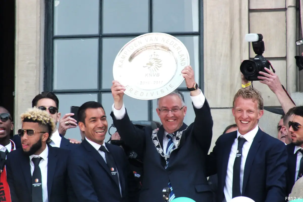 Aboutaleb: ''Gevoel dat het de clubs goed uitkomt''