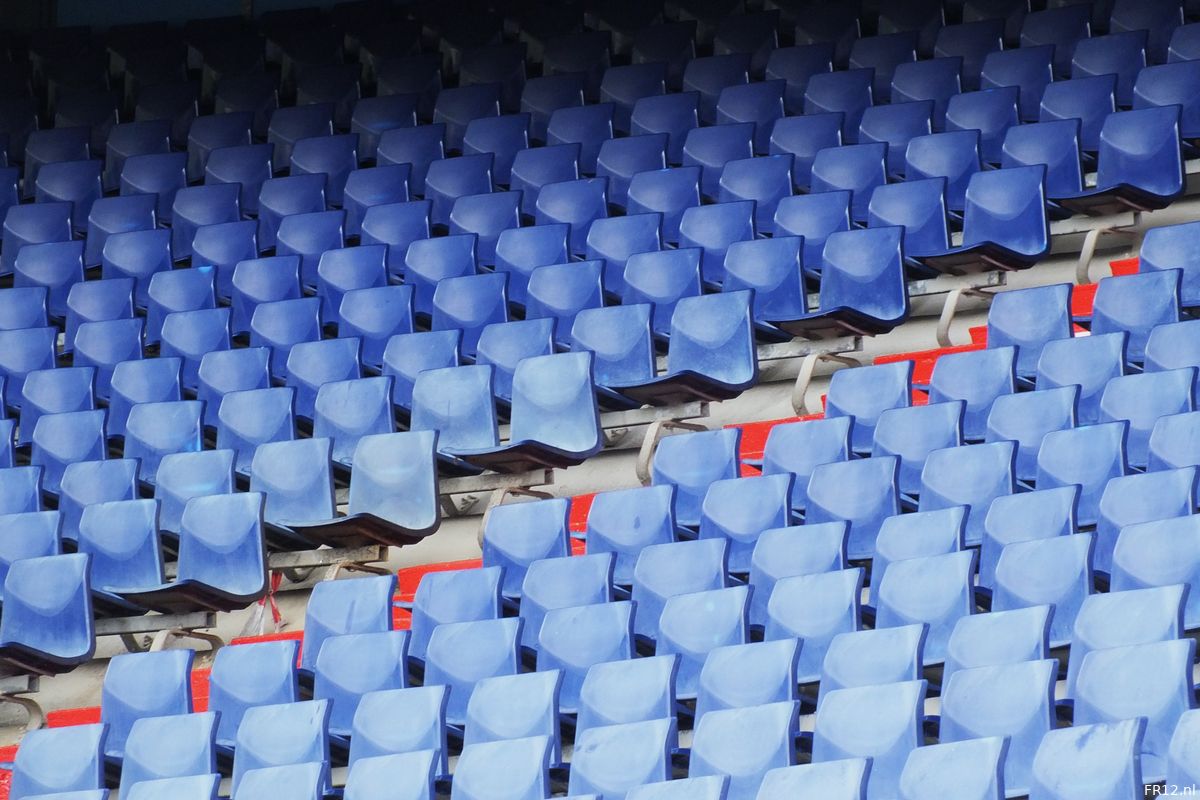 Feyenoord-supporters met korting naar Oranje