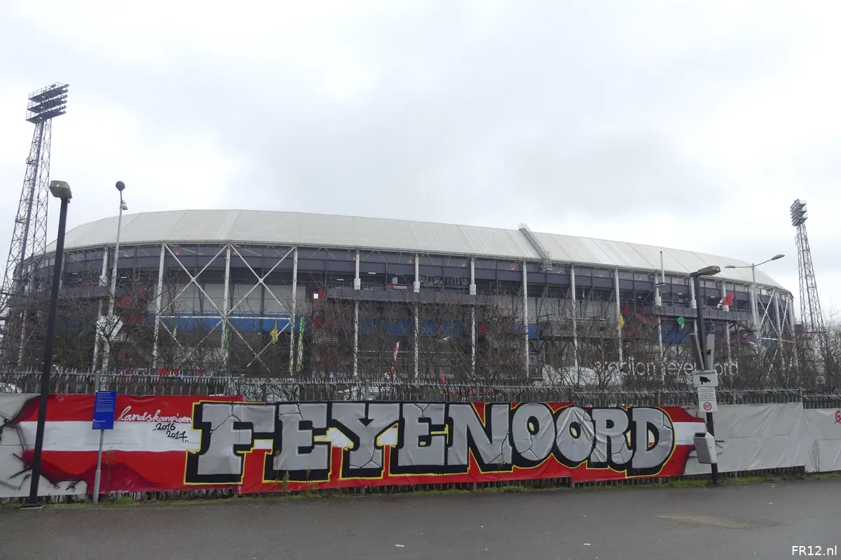 Aandeelhouders Stadion Feijenoord versturen brief en overwegen stappen