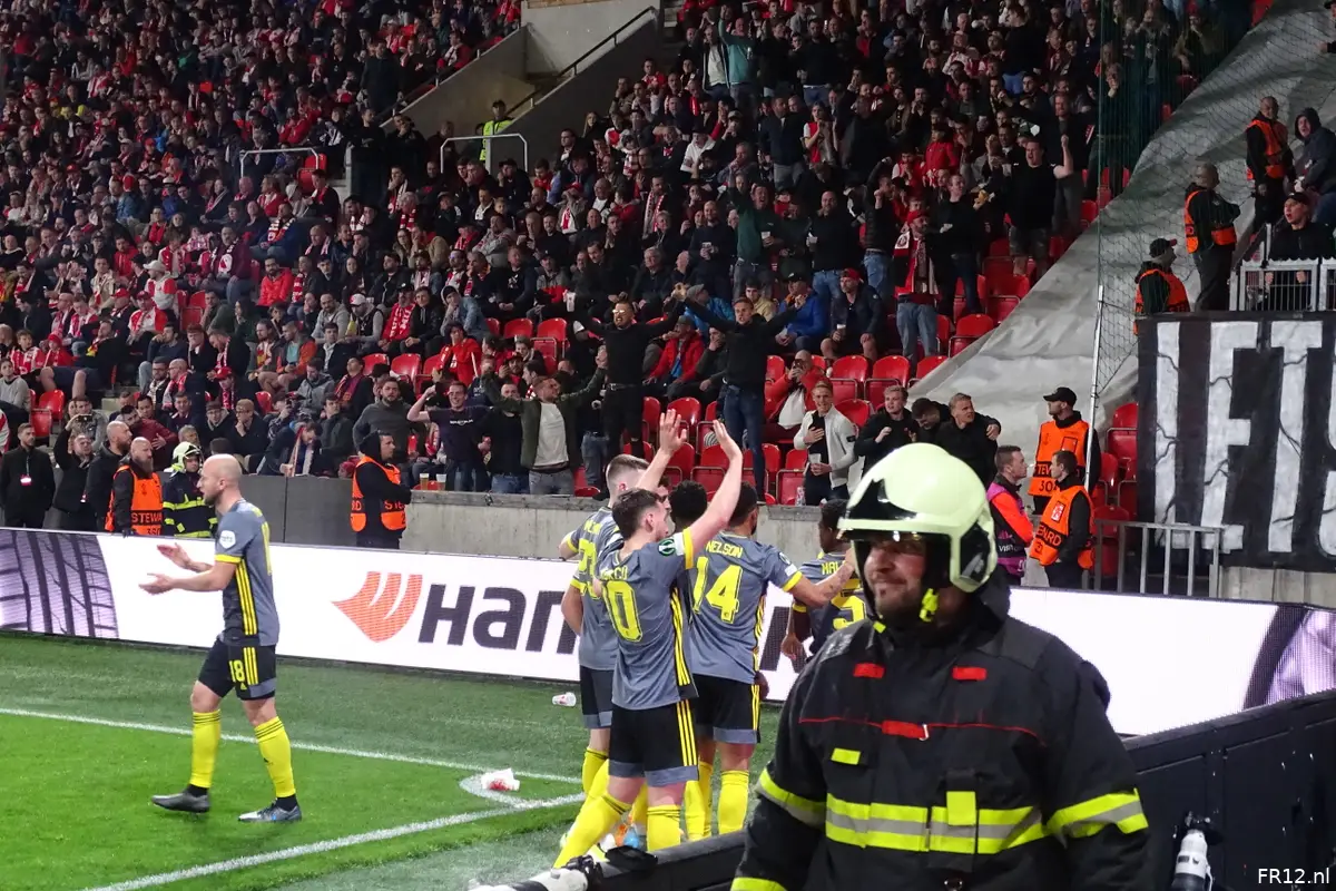 Geldboete na uitwedstrijd tegen Slavia Praag blijft staan