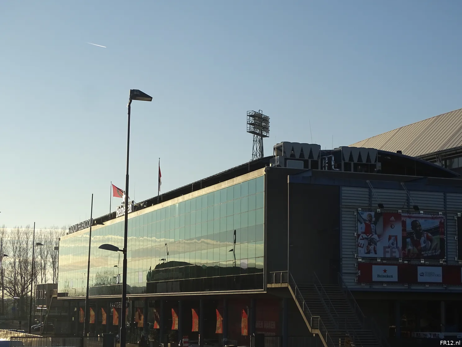De duizend lampen van het Feijenoord-stadion (foto's)