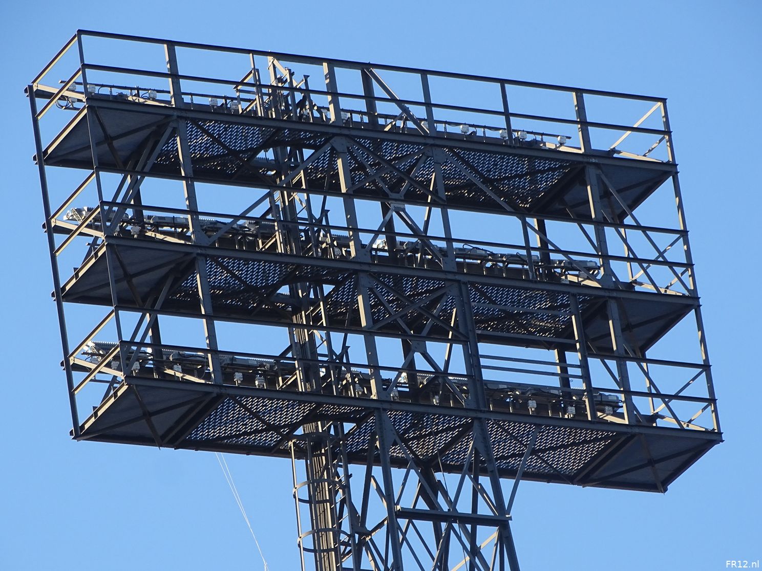 De duizend lampen van het Feijenoord-stadion (foto's)