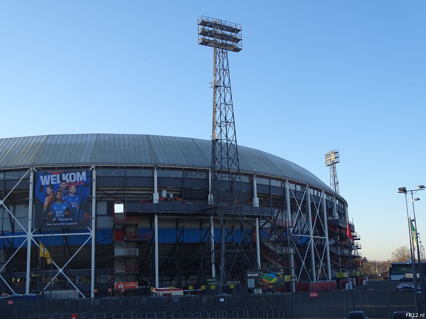 De duizend lampen van het Feijenoord-stadion (foto's)