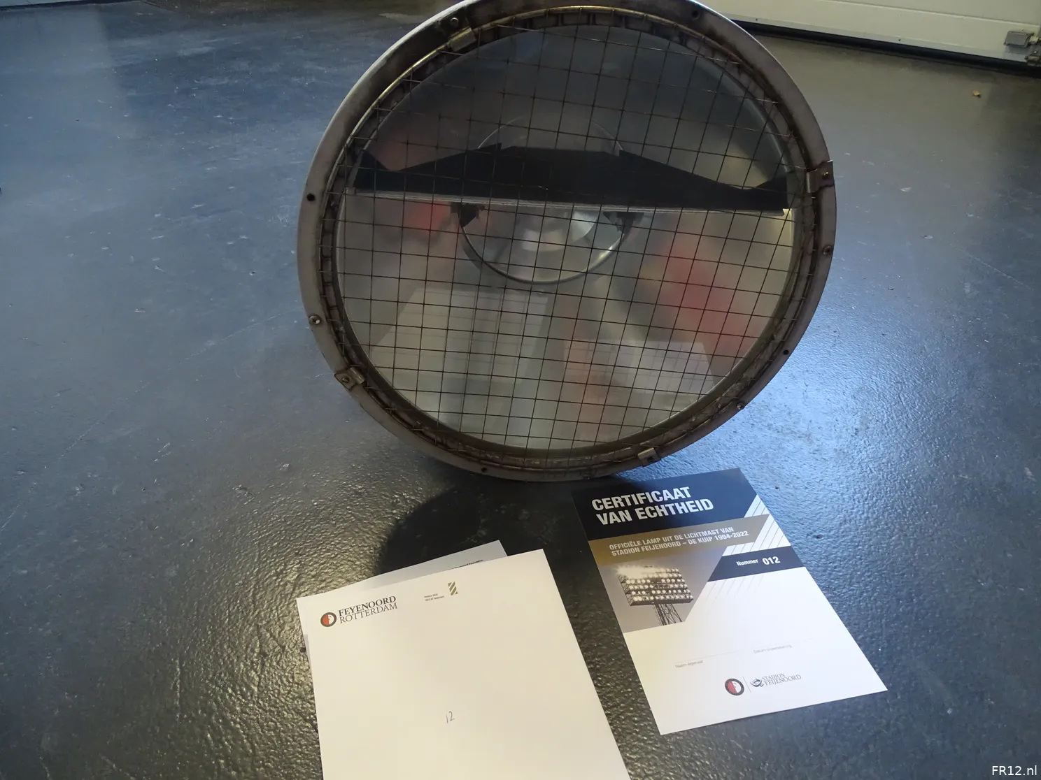 De duizend lampen van het Feijenoord-stadion (foto's)