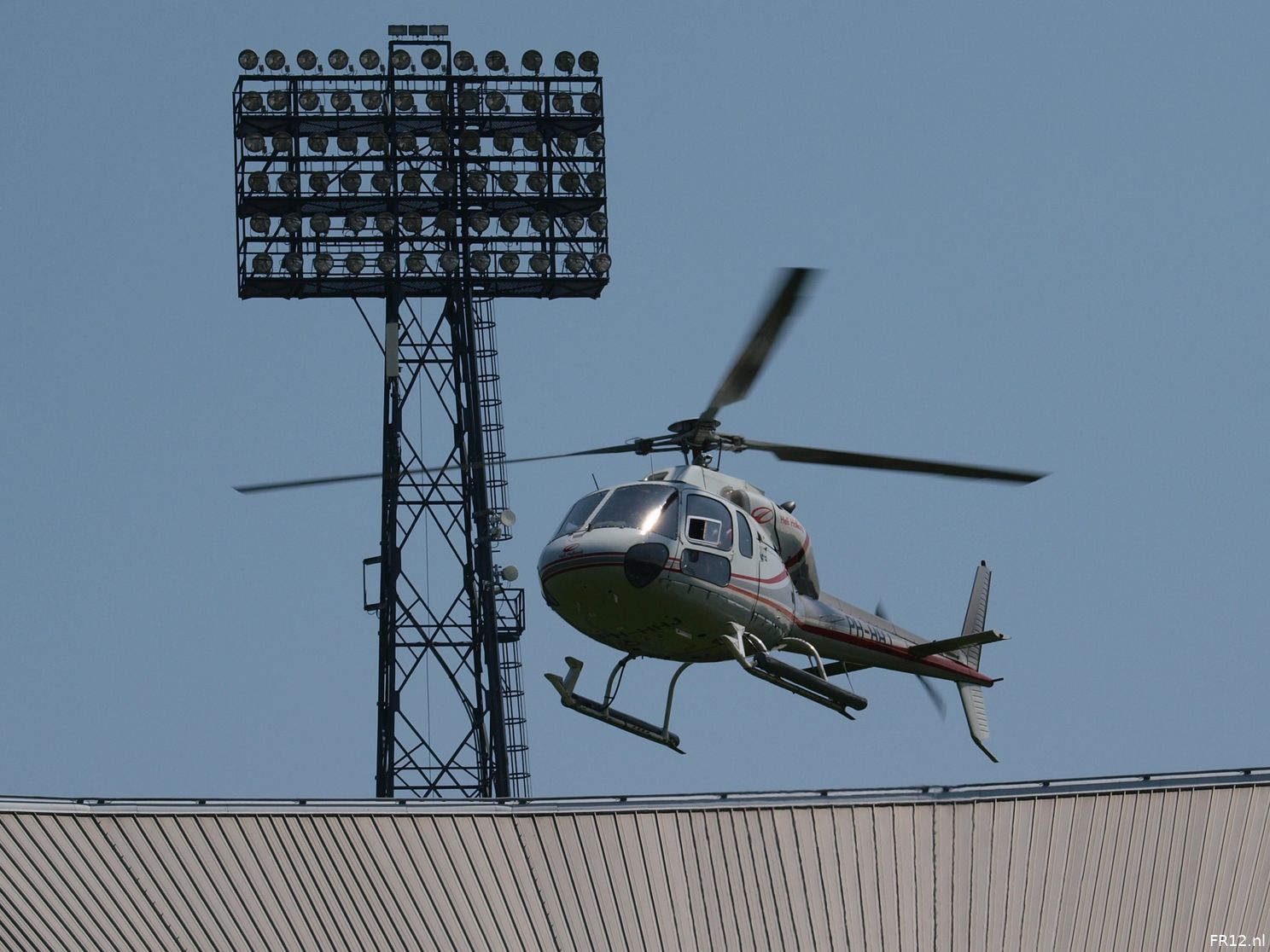De duizend lampen van het Feijenoord-stadion (foto's)