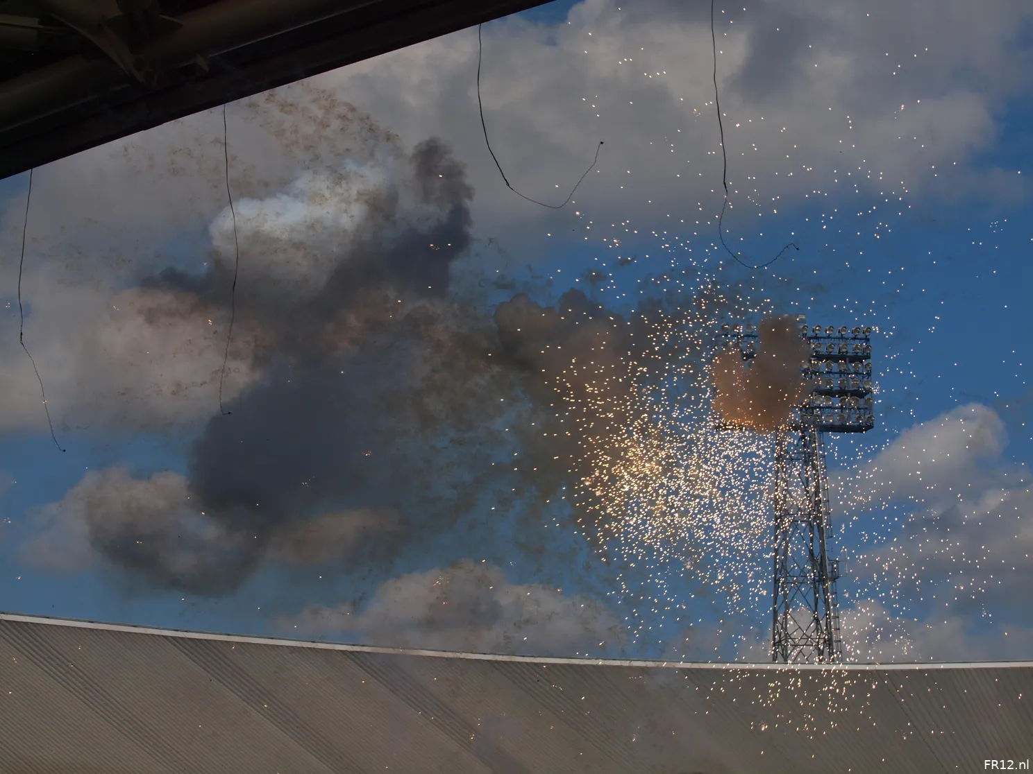 De duizend lampen van het Feijenoord-stadion (foto's)