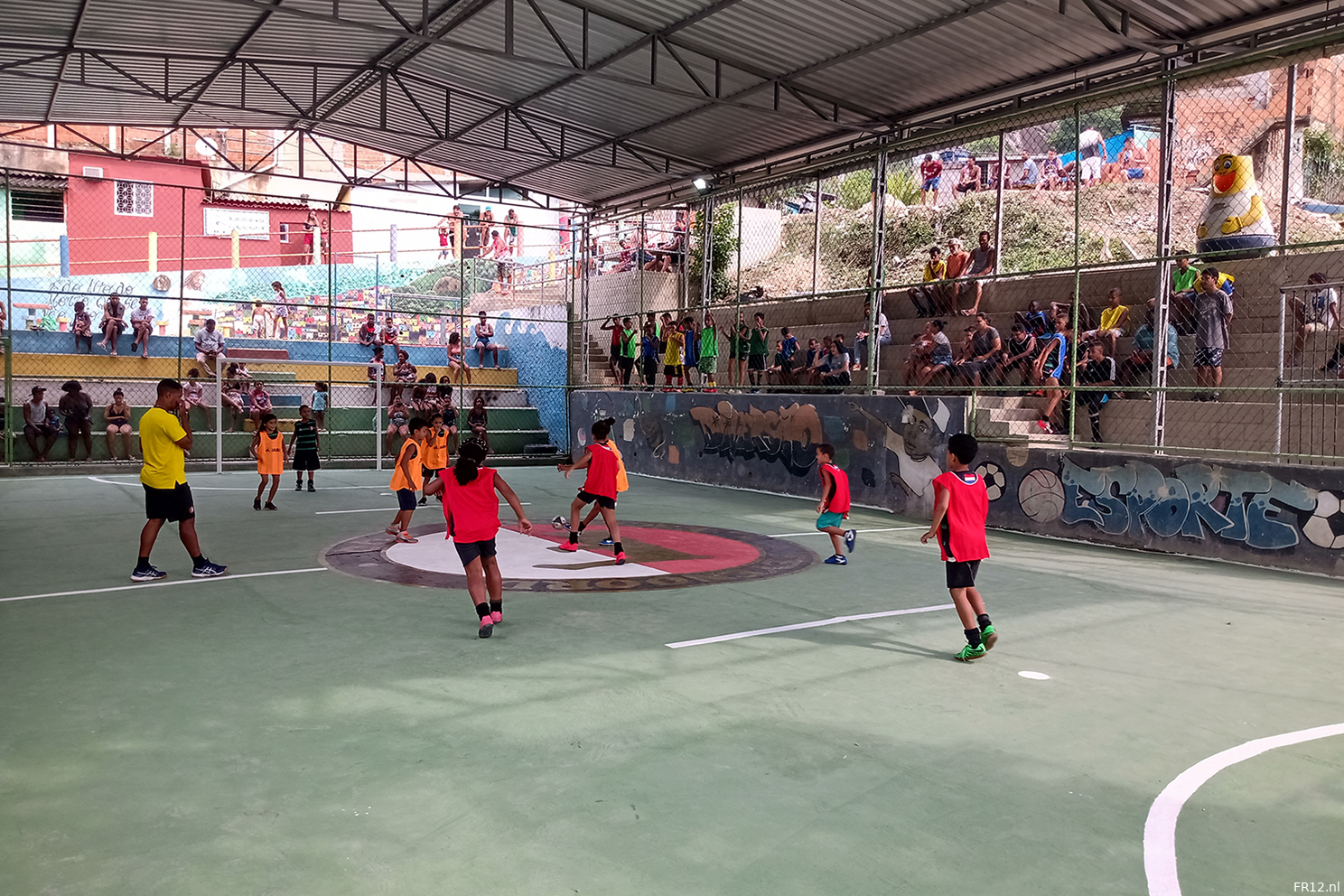 Het bijzondere verhaal achter een Feyenoord Sportclub midden in Rio de Janeiro