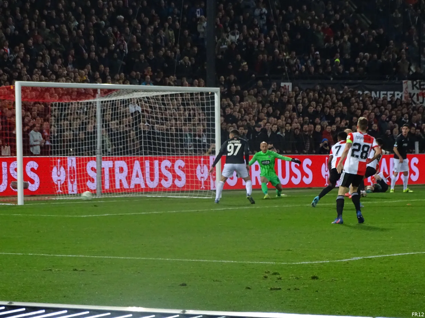 Fotoverslag Feyenoord - FK Partizan online