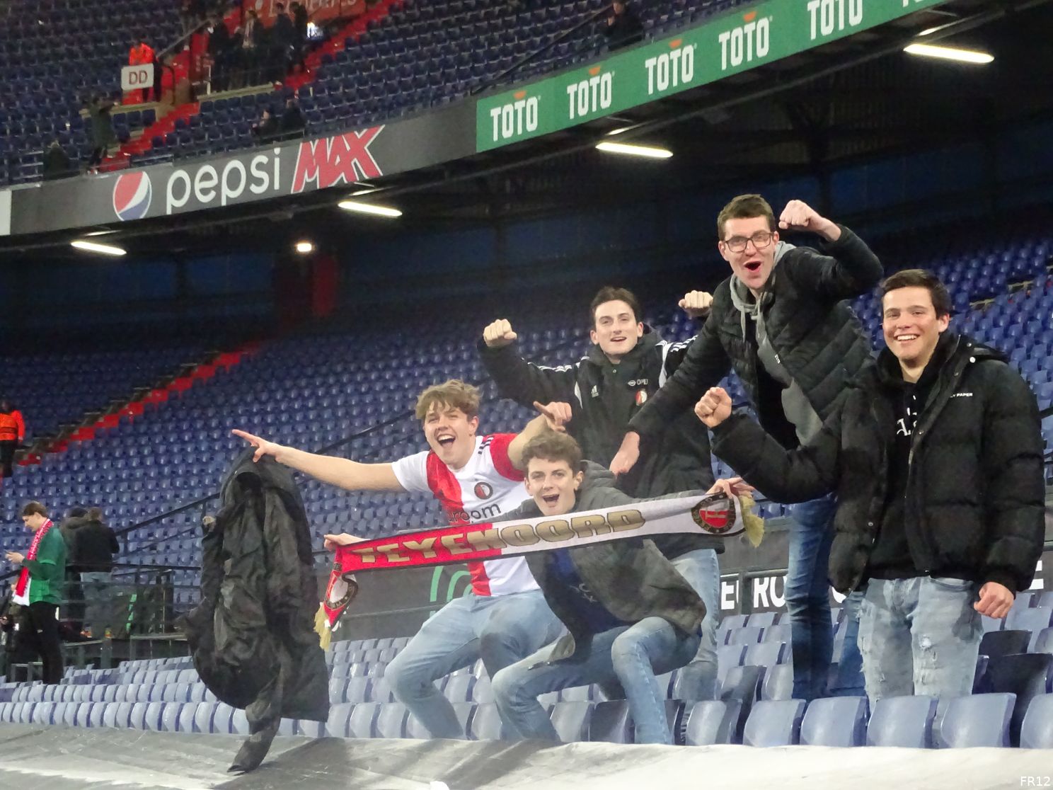 Fotoverslag Feyenoord - FK Partizan online