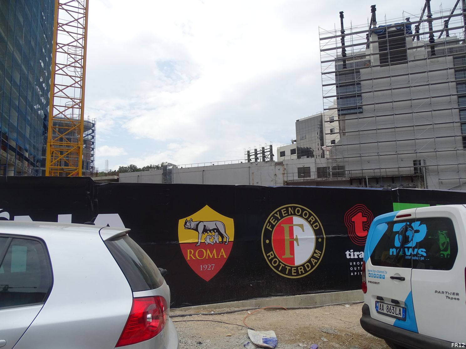 Fotoverslag eerste dag in Tirana online