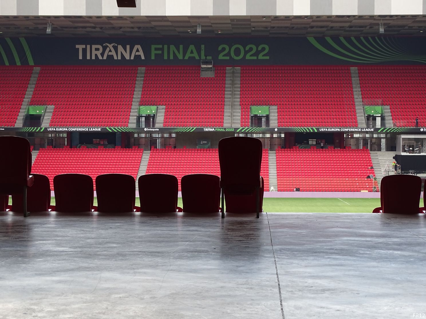 Fotoverslag eerste dag in Tirana online