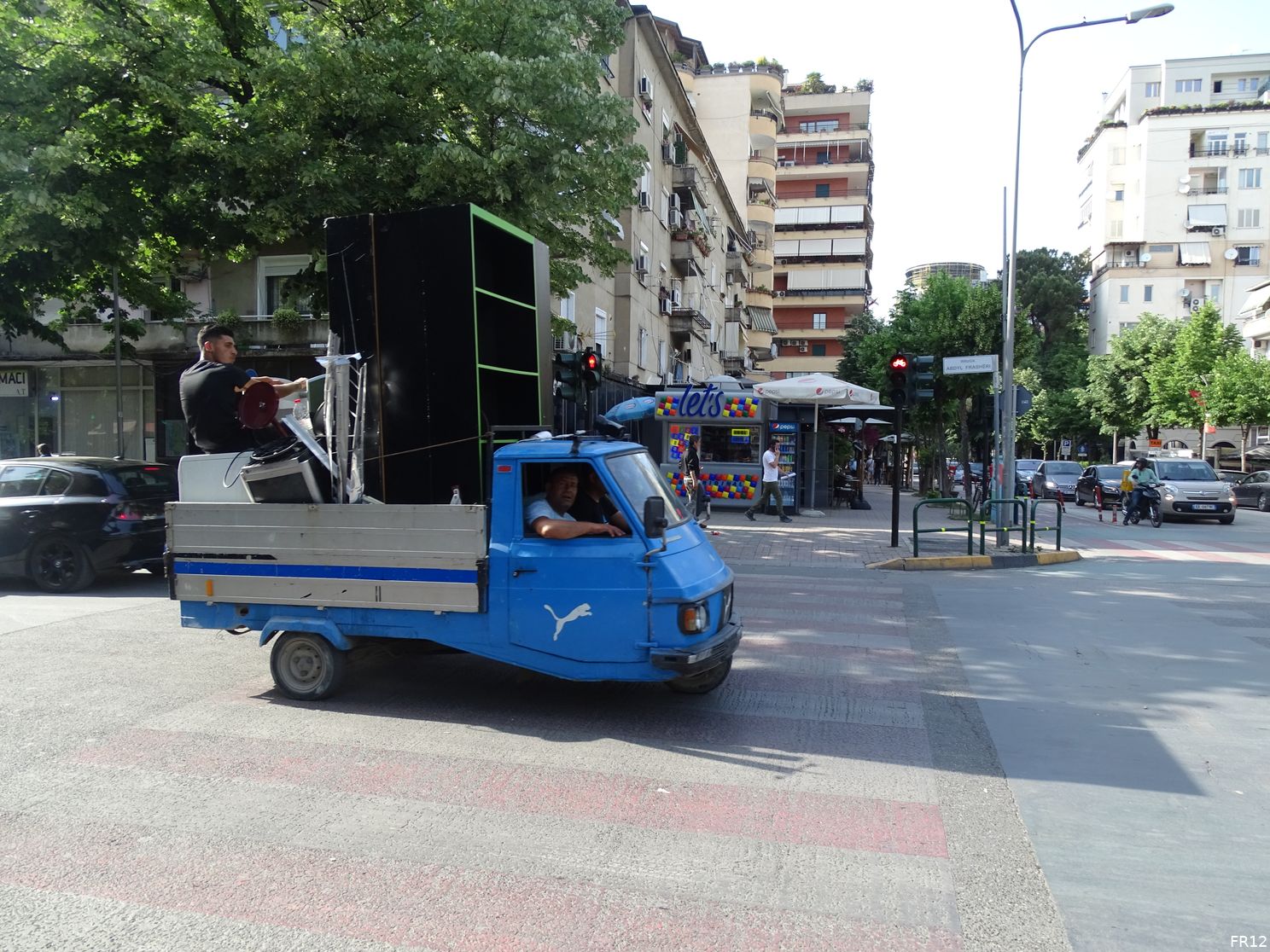 Fotoverslag eerste dag in Tirana online
