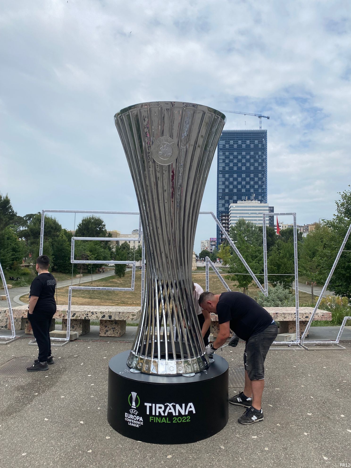 Fotoverslag eerste dag in Tirana online