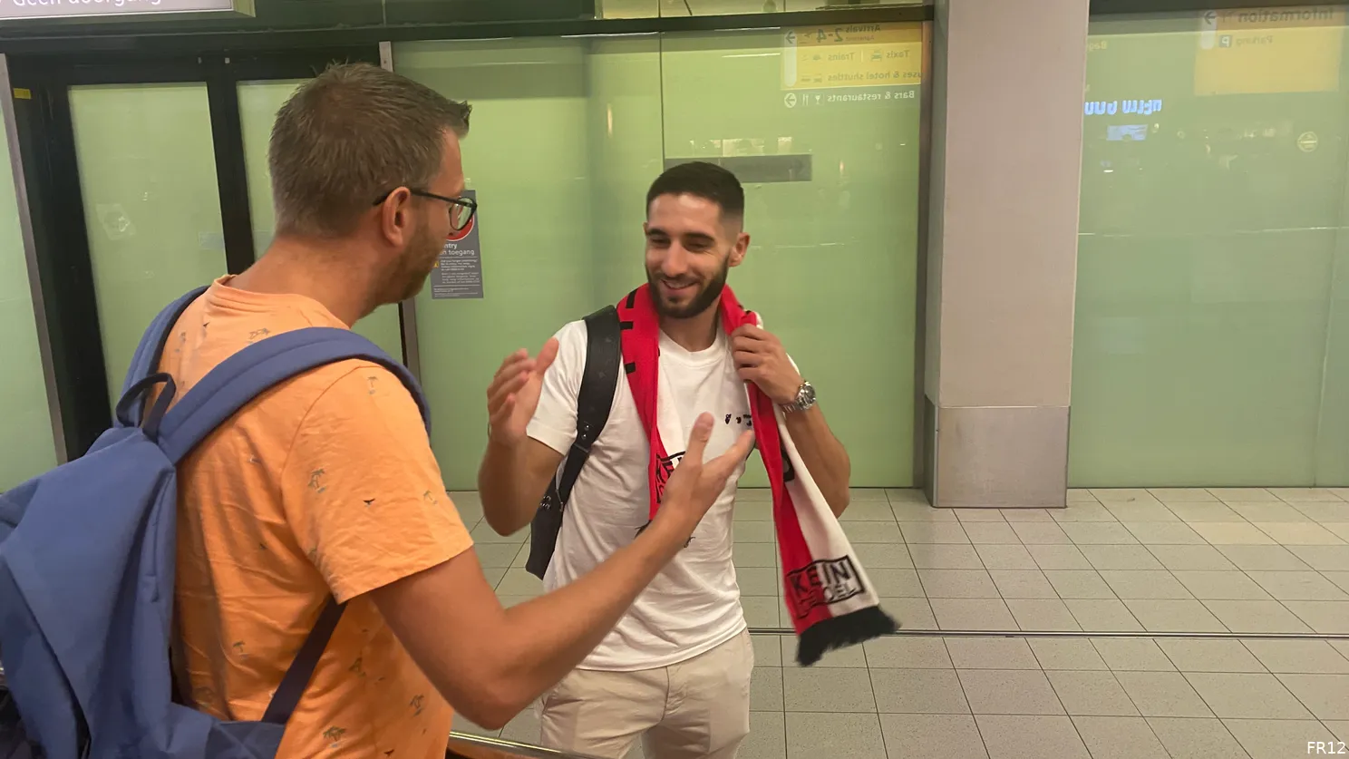 Ivanušec opgewacht door supporters op luchthaven Schiphol