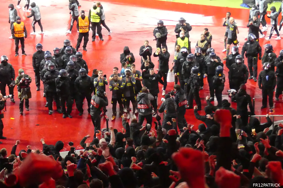 Feyenoord bedankt supporters voor steun in Berlijn