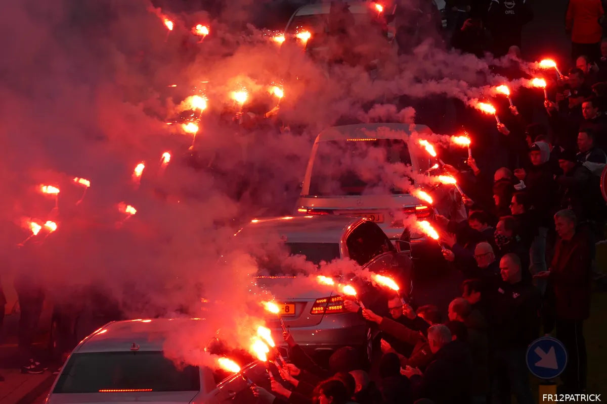 Supporters bewijzen Wim Jansen laatste eer